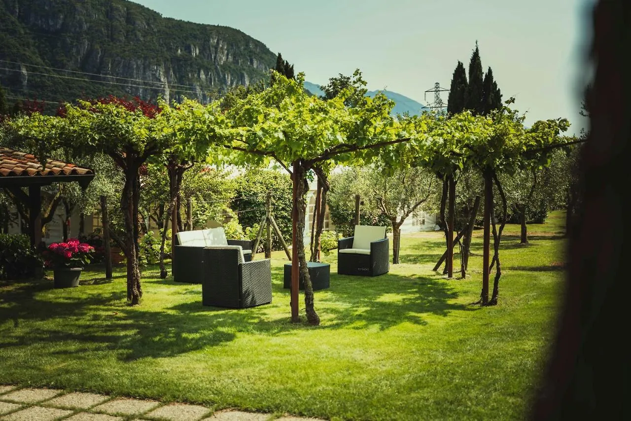 Az. Agr. Tenuta La Casetta Mama di Sopra 0*,